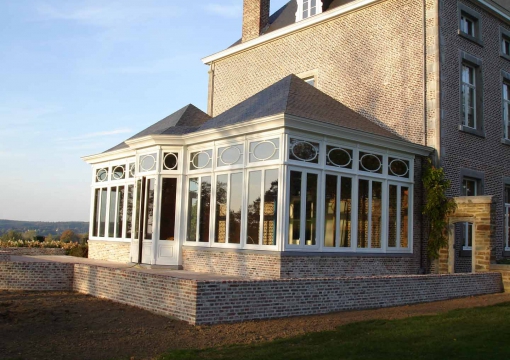 home-extension-orangerie-lloyd-hamilton-renovatie-bijgebouw-verbouwen-hout-gelakt