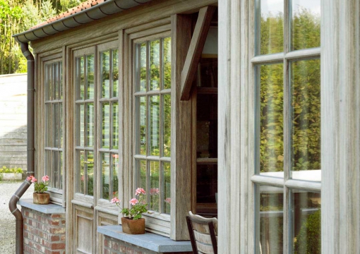 houten-orangerie-home-extension-lloyd-hamilton-renovatie-bijgebouw-afrormosia-deur
